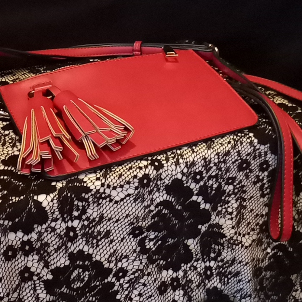 Melie Bianco Red Crossbody/Clutch Purse - Picture 5 of 5